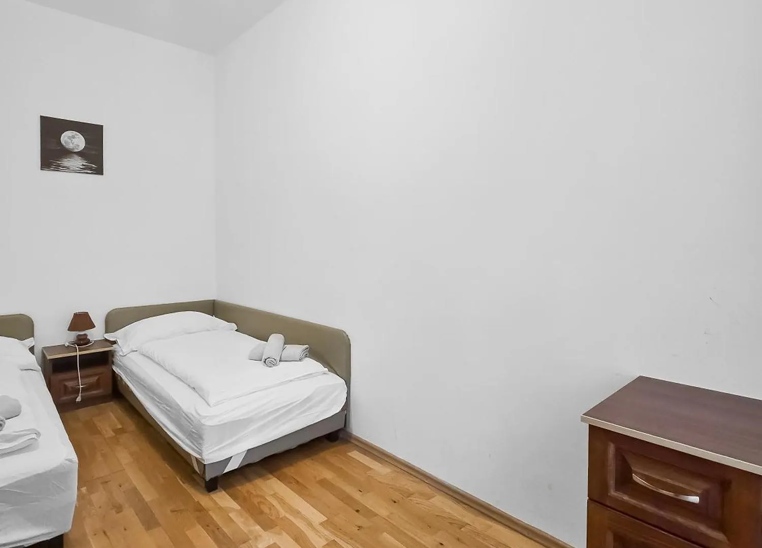 Two-Bedroom Balcony Retreat For 4 Near Millennium Tower Wenen 0*,